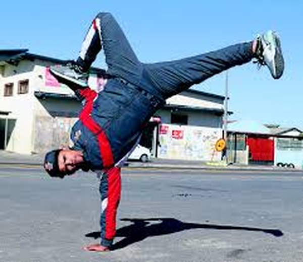 Bboy Benny one-arm handstand